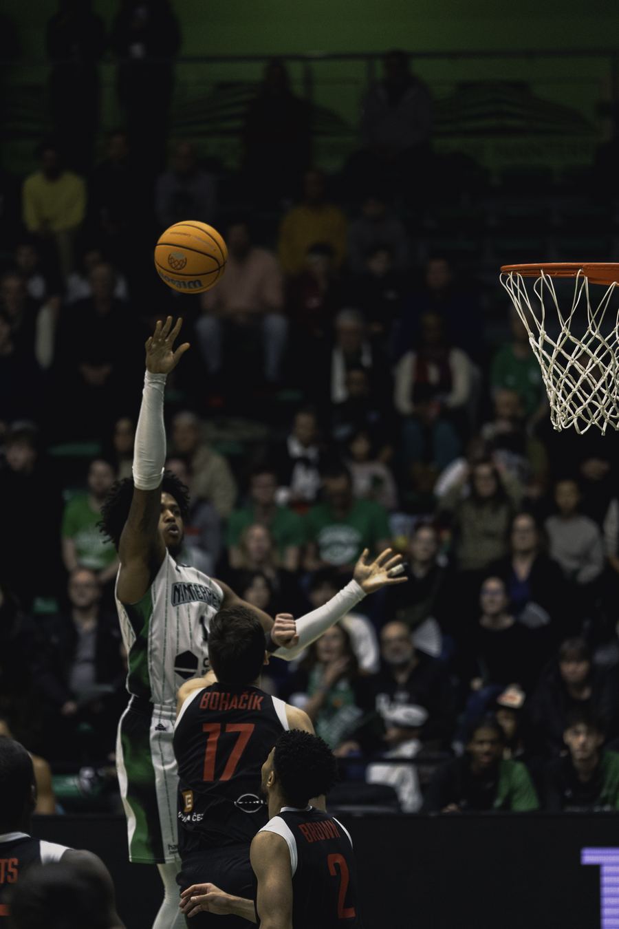 Tir à mi-distance — Palais des Sports, Nanterre