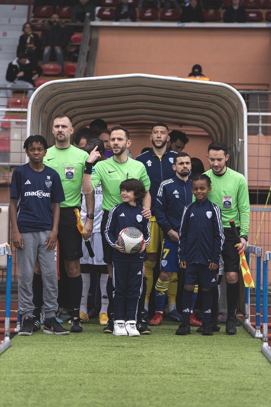 Entrée des équipes — US Créteil-Lusitanos — Stade Dominique Duvauchelle