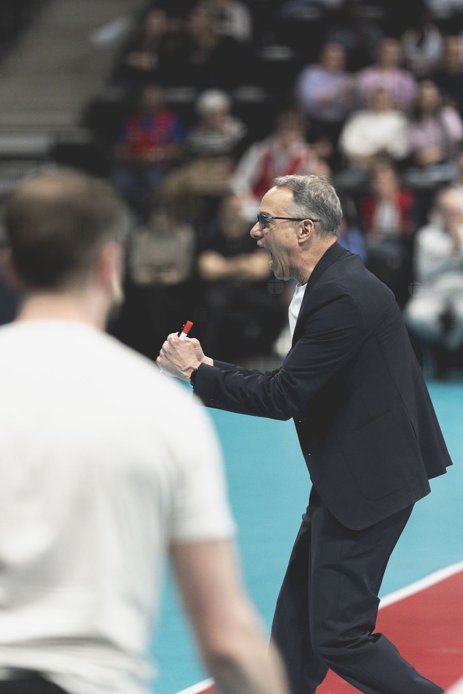 Un coach qui vit chaque point — Adidas Arena, Paris — 2026